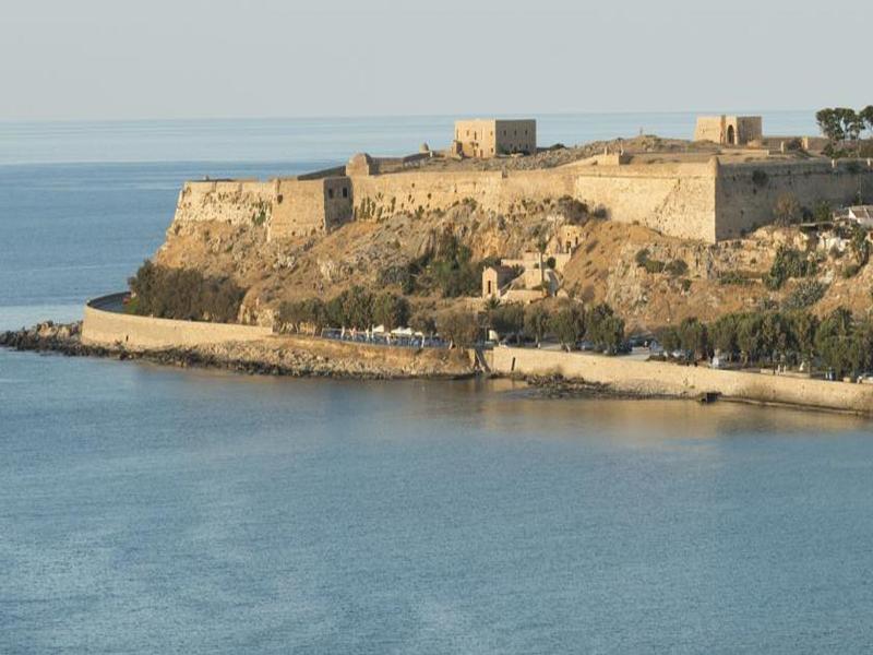 Porto Enetiko Suites Rethymno  Exterior photo