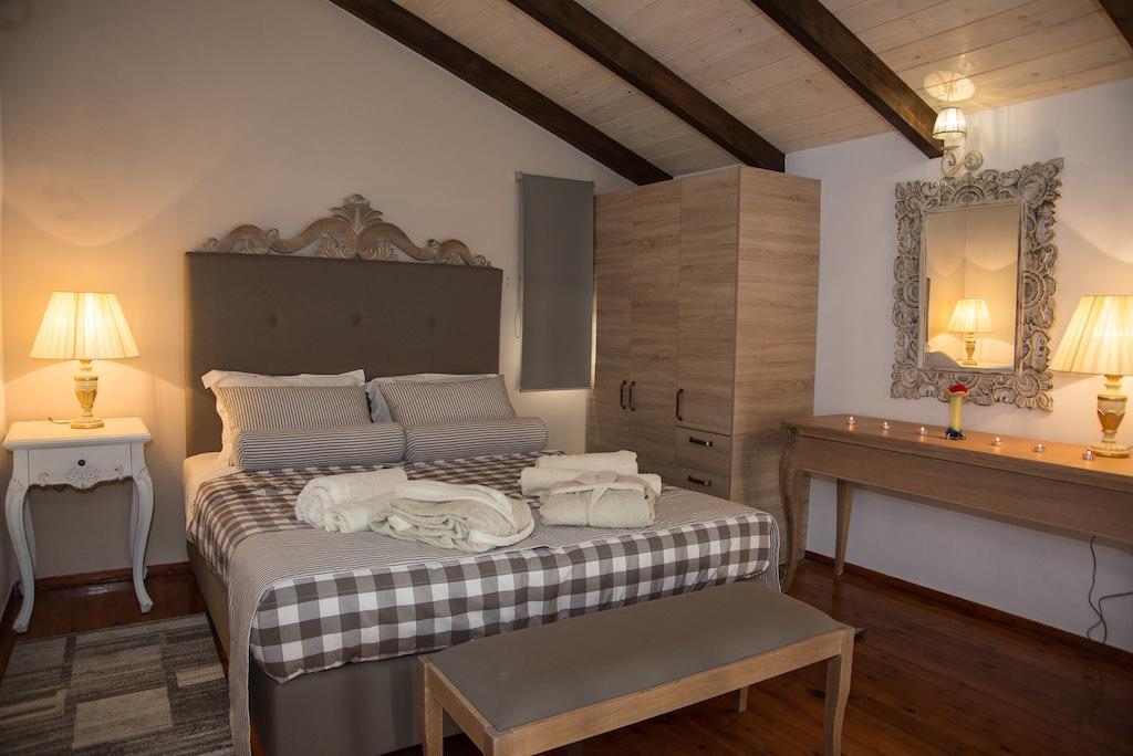 Porto Enetiko Suites Rethymno  Exterior photo