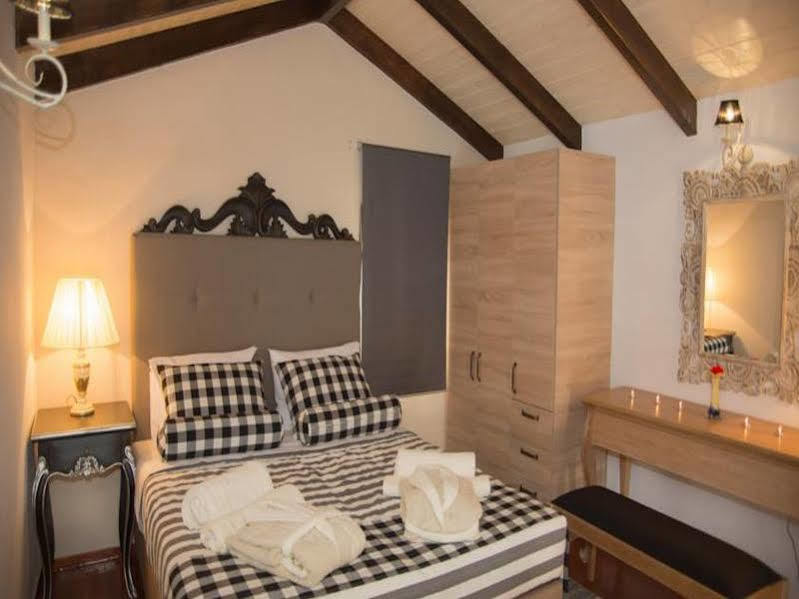 Porto Enetiko Suites Rethymno  Exterior photo