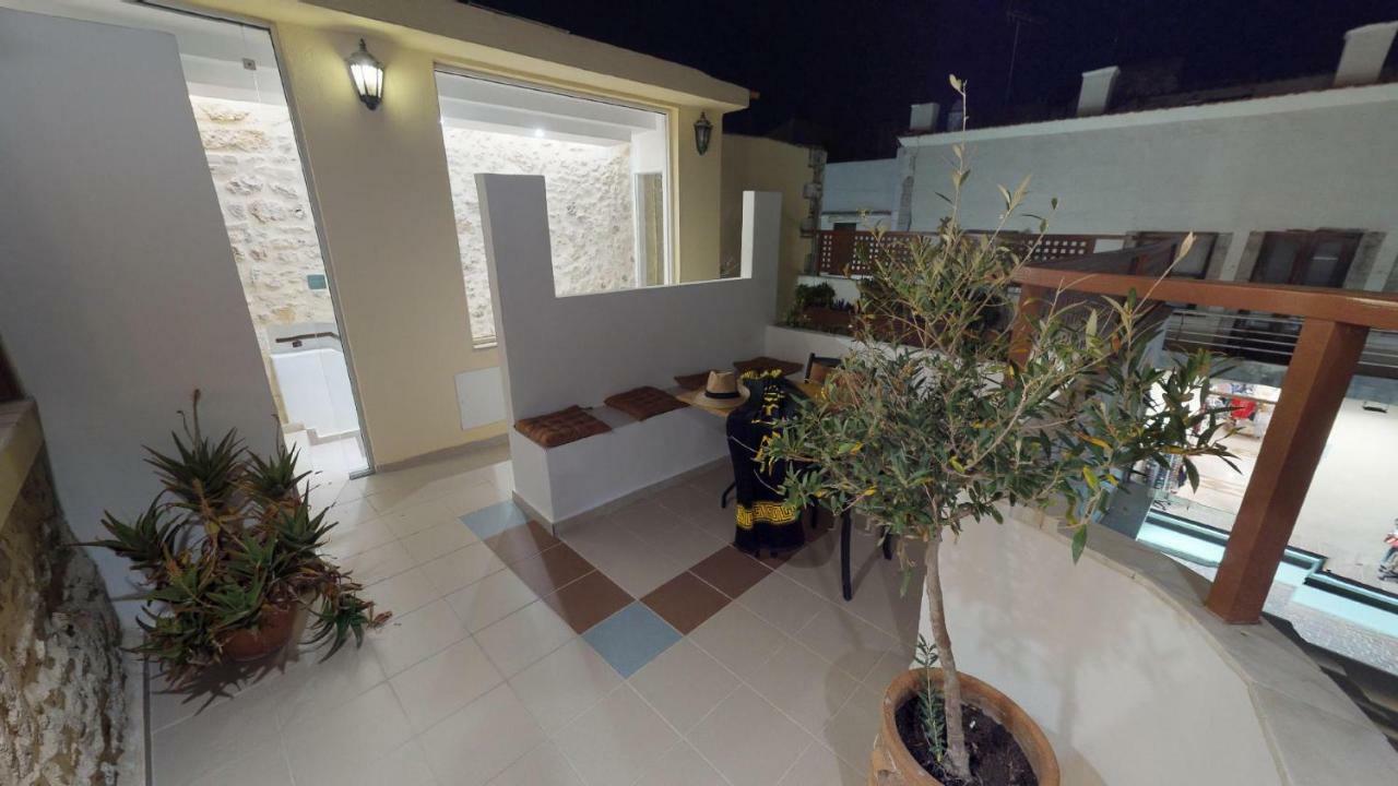 Porto Enetiko Suites Rethymno  Exterior photo